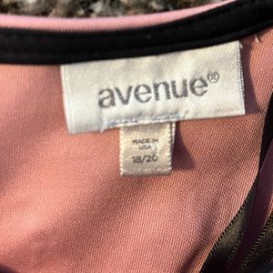 Pink and burnt brown with a velvet feel to it.